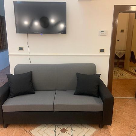 The Crazy House Apartment Catania Ngoại thất bức ảnh