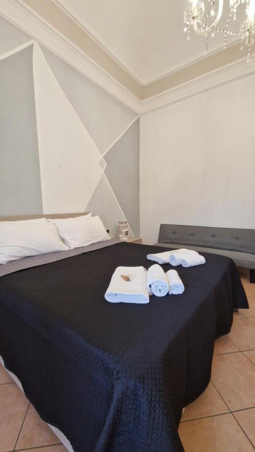 The Crazy House Apartment Catania Ngoại thất bức ảnh